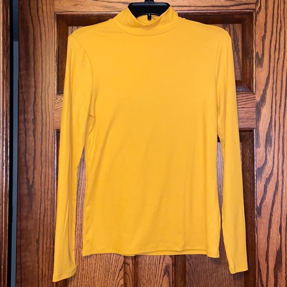 💎 3/$25 NOBO mustard/yellow long sleeve